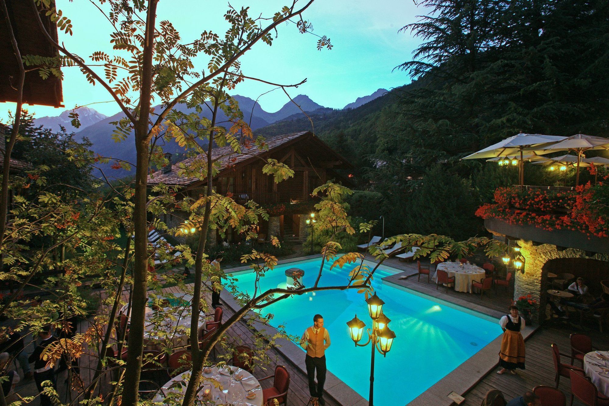 Relais Mont Blanc Hotel & Spa La Salle Exterior photo