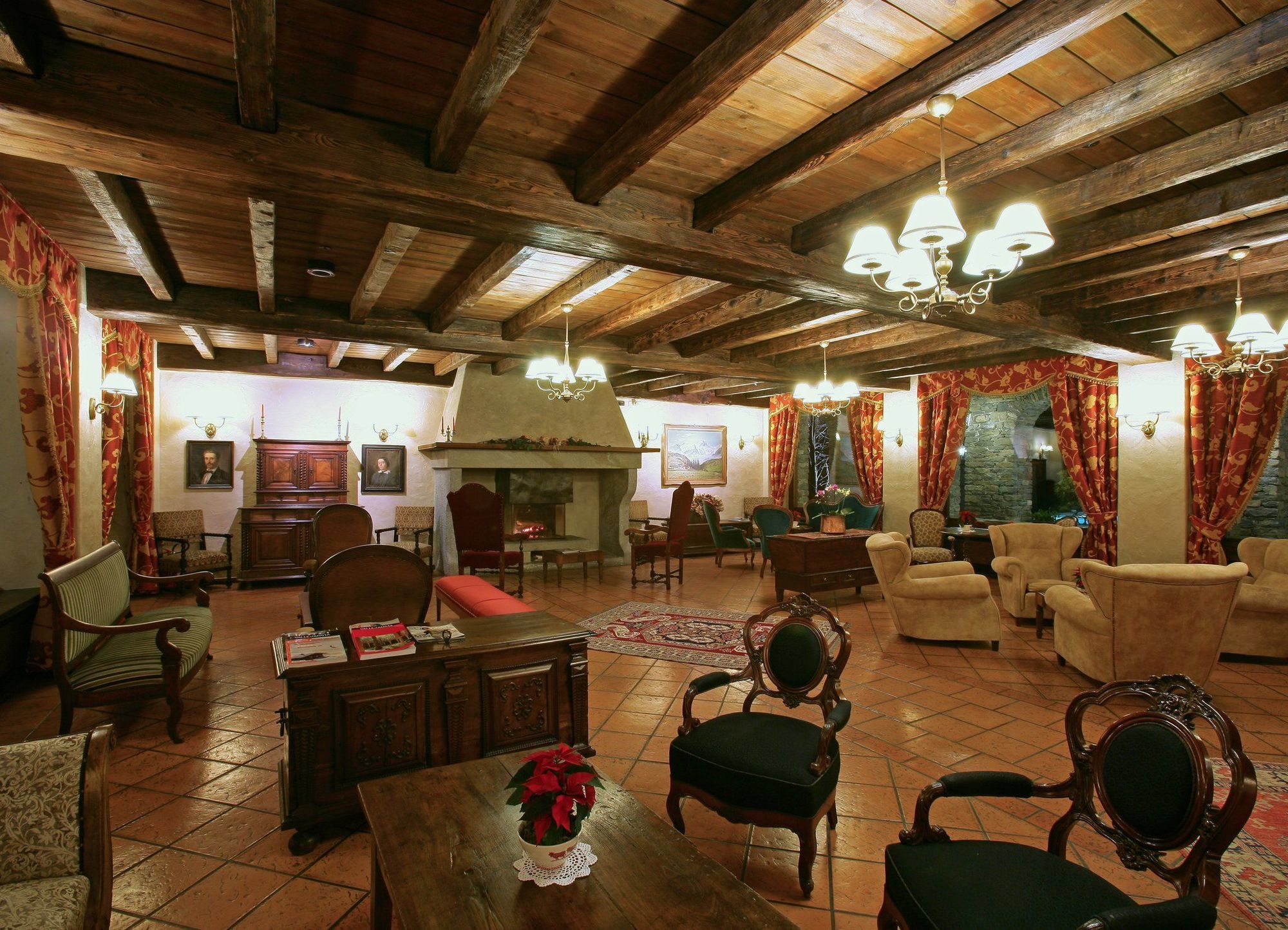 Relais Mont Blanc Hotel & Spa La Salle Interior photo